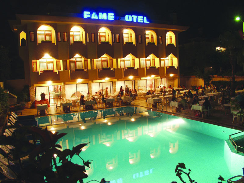 Fame Hotel 凯梅尔 外观 照片